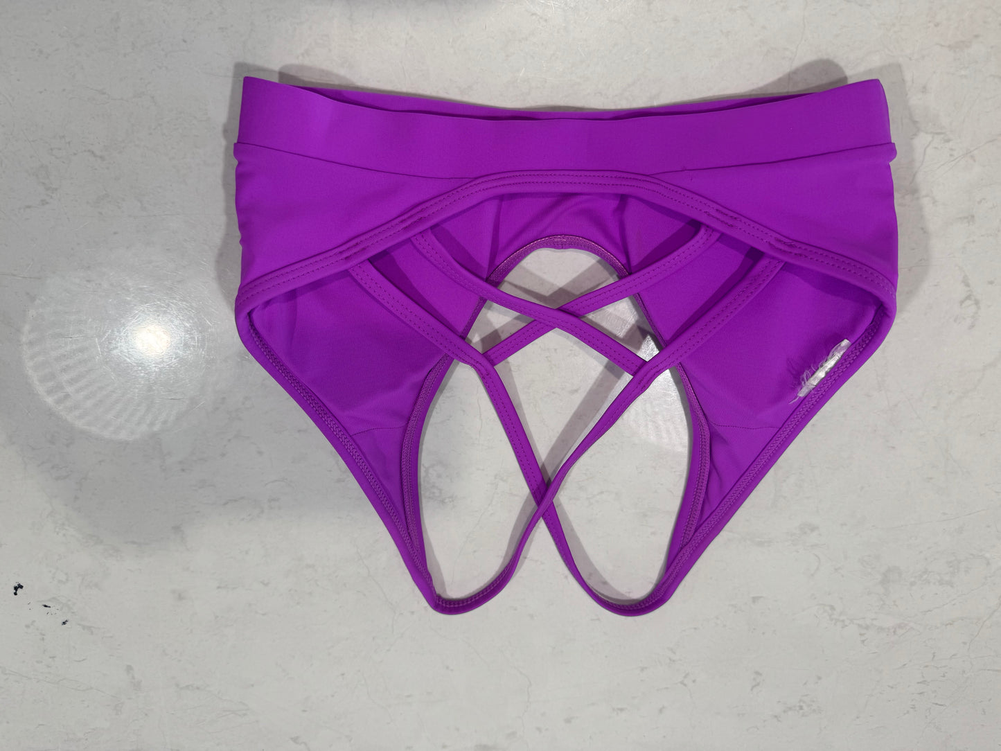 Lorna Jane - Sports Crop