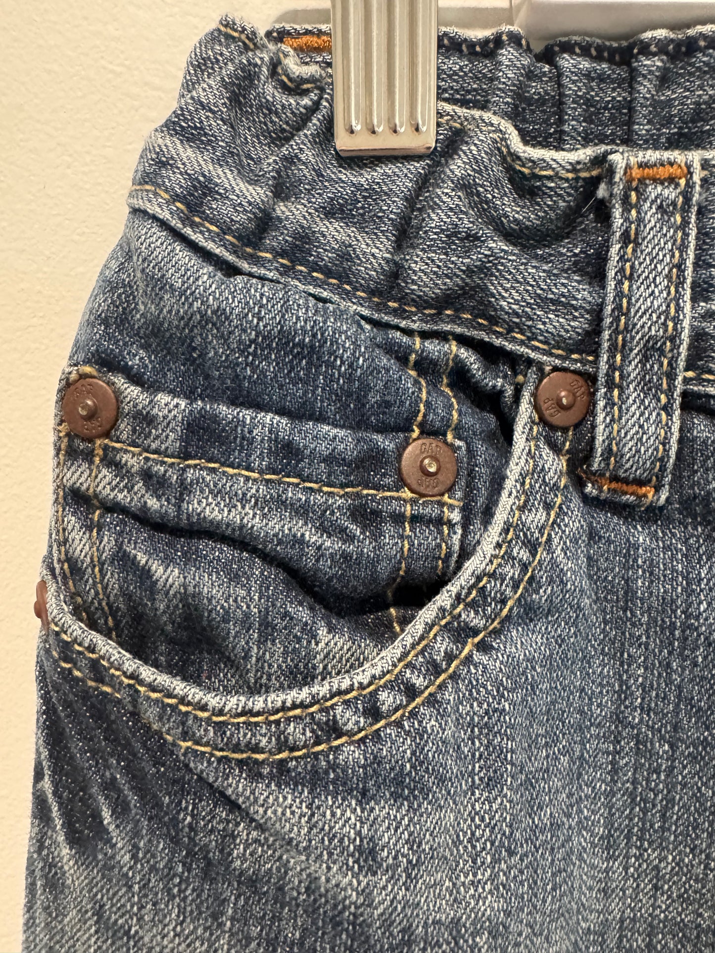 GapKids Straight Fit Jeans – Size 6