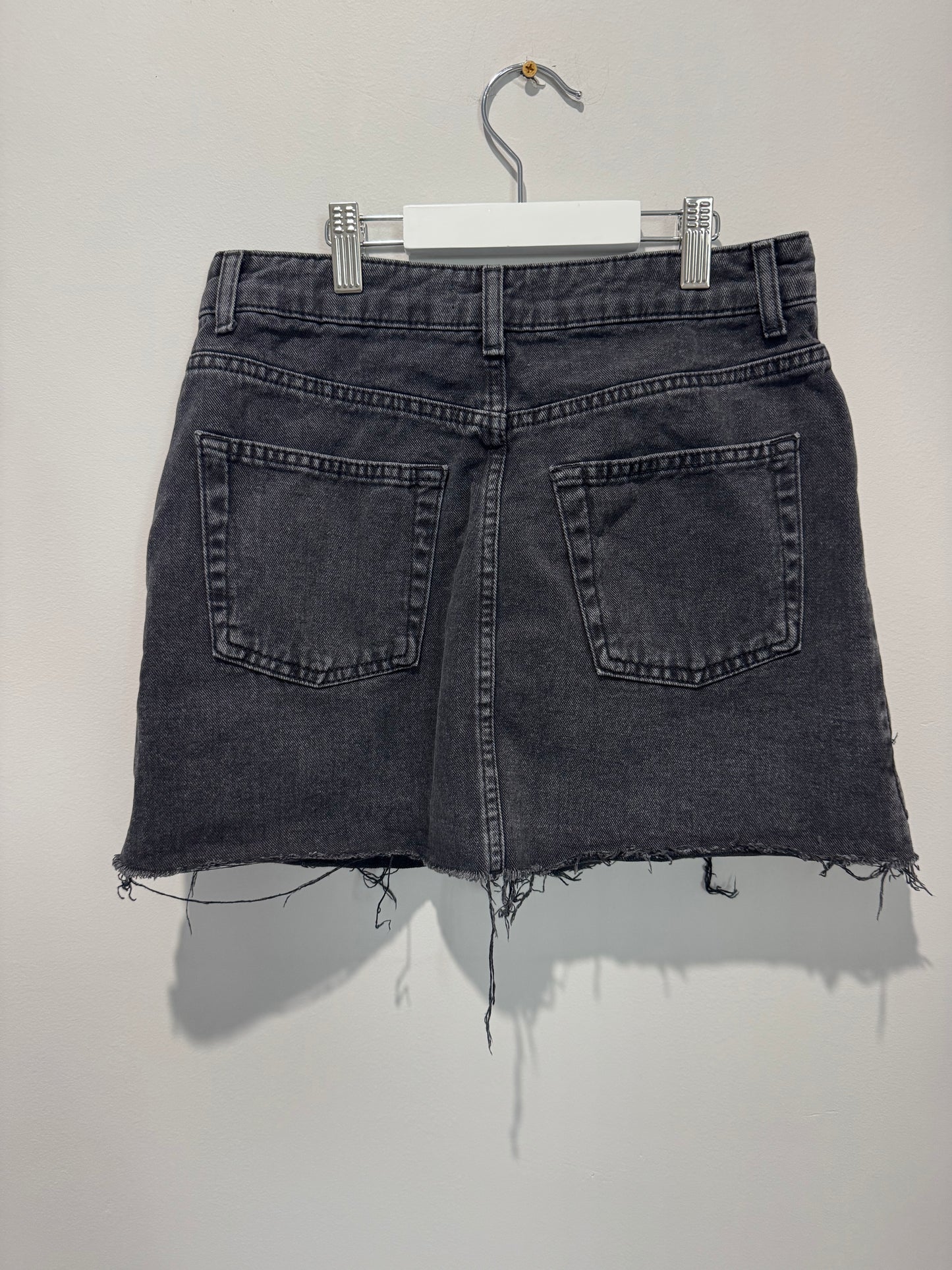 Topshop Black Denim Mini Skirt – Size UK 10 / US 6