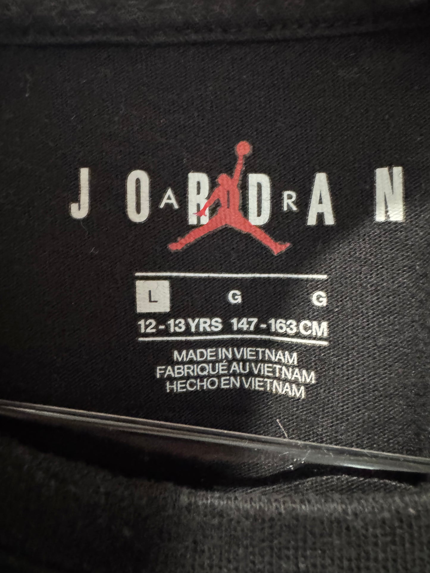 Nike Jordan Vertical Logo Tee (Youth L 12–13Y)
