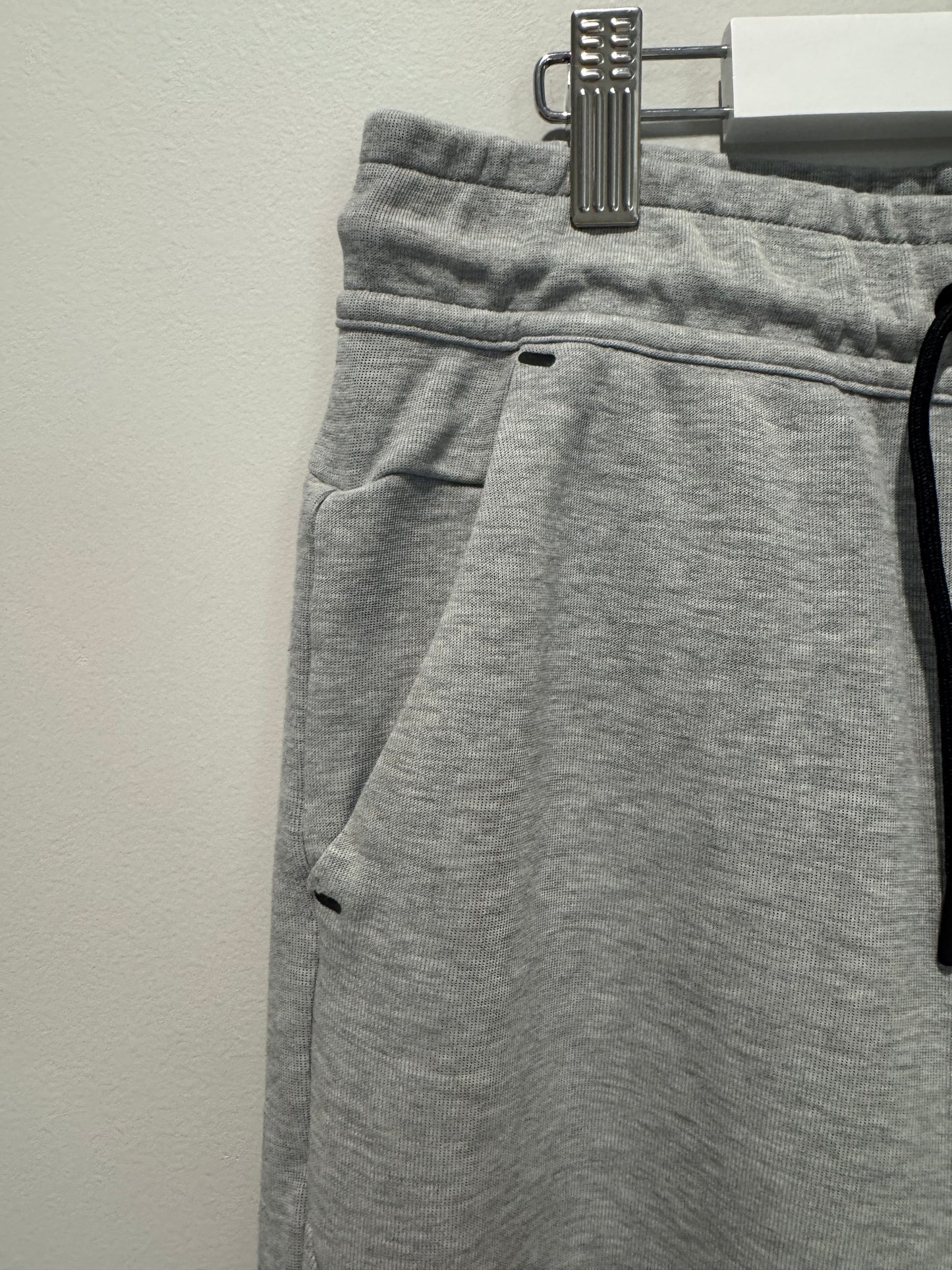 Nike Tech Joggers