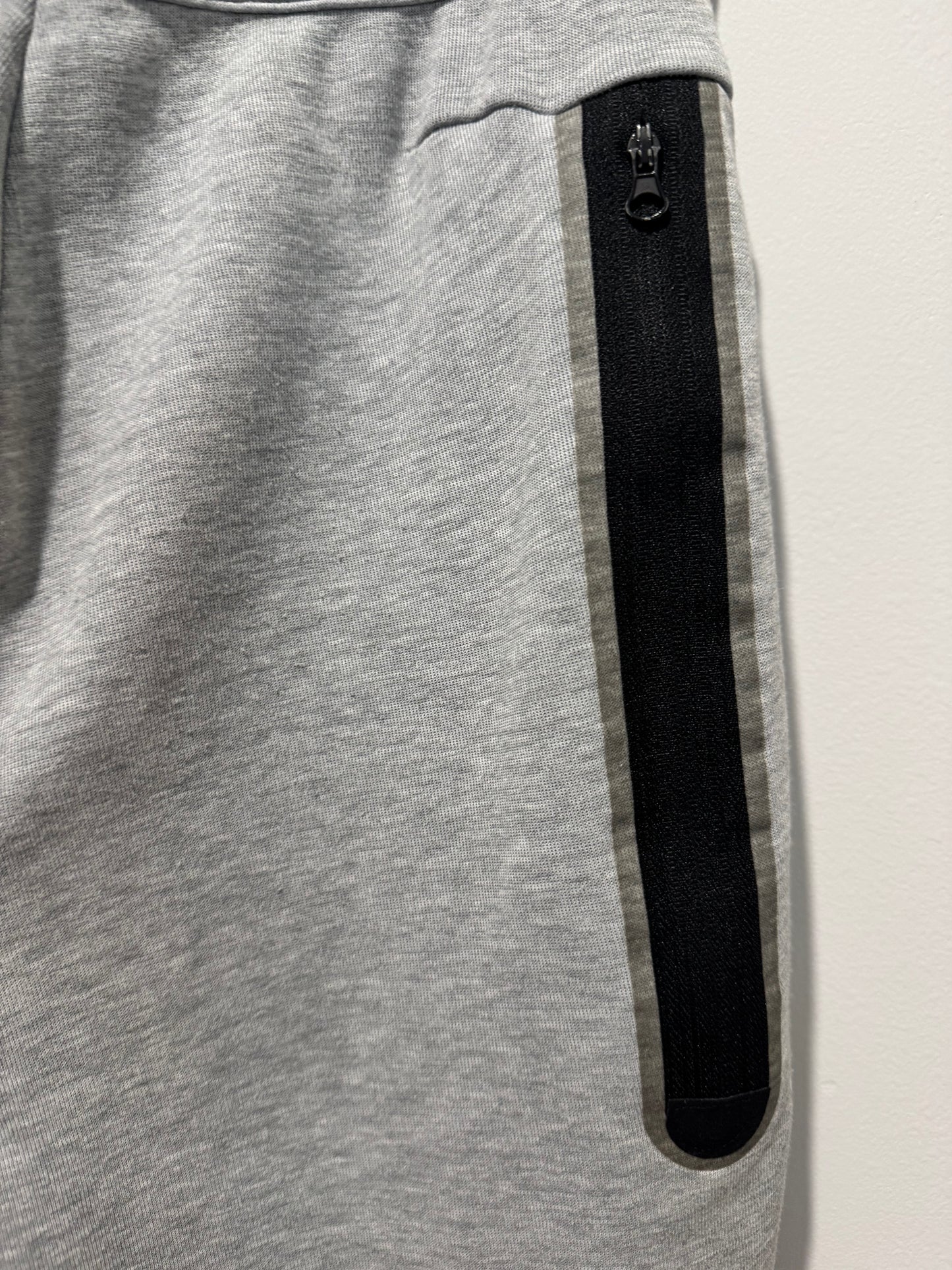 Nike Tech Joggers