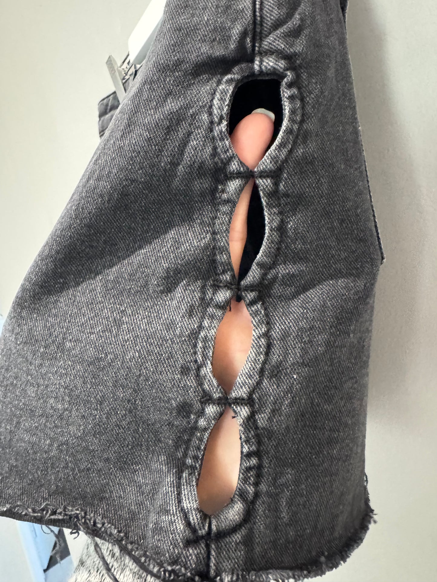 Topshop Black Denim Mini Skirt – Size UK 10 / US 6