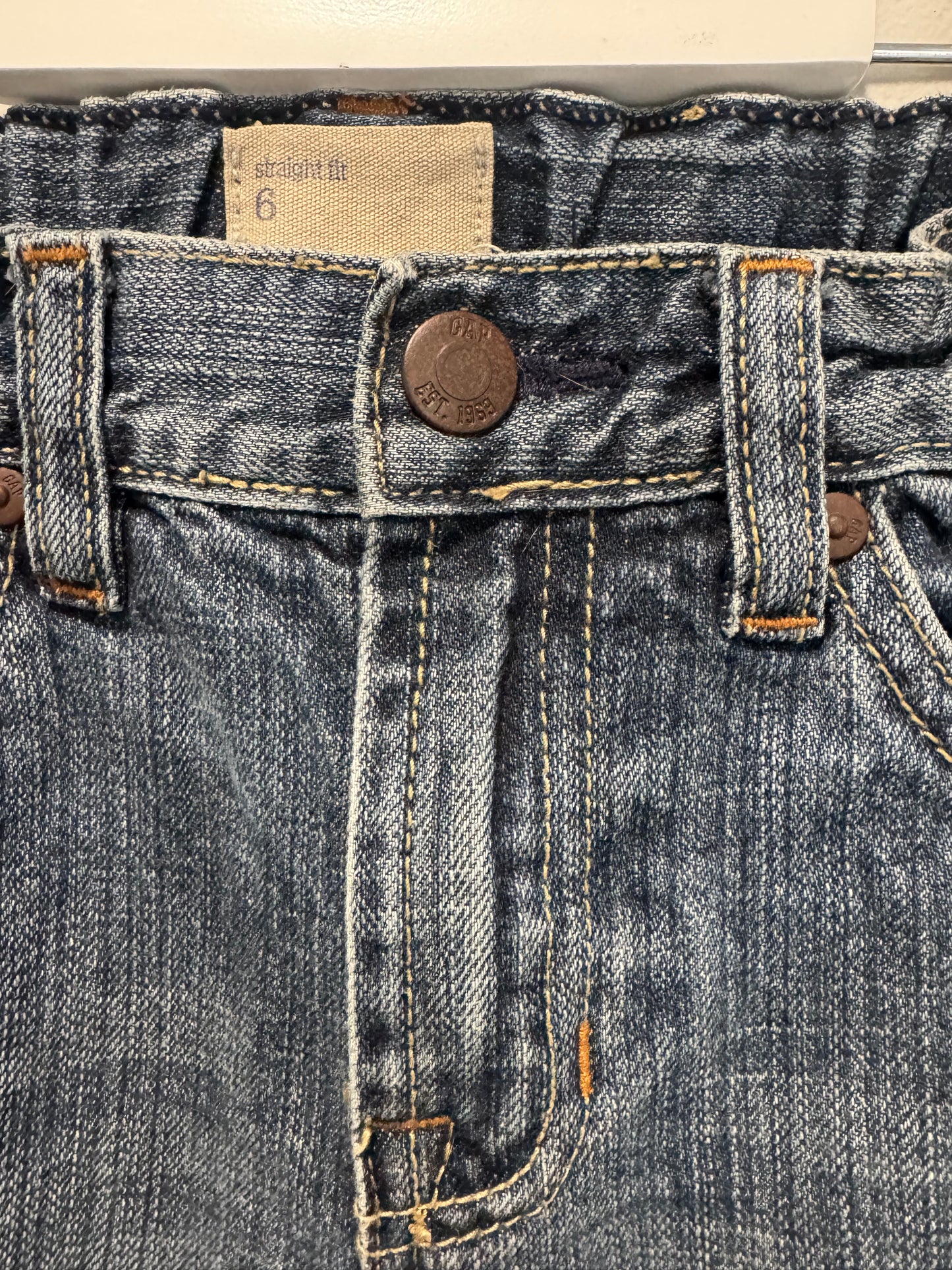 GapKids Straight Fit Jeans – Size 6