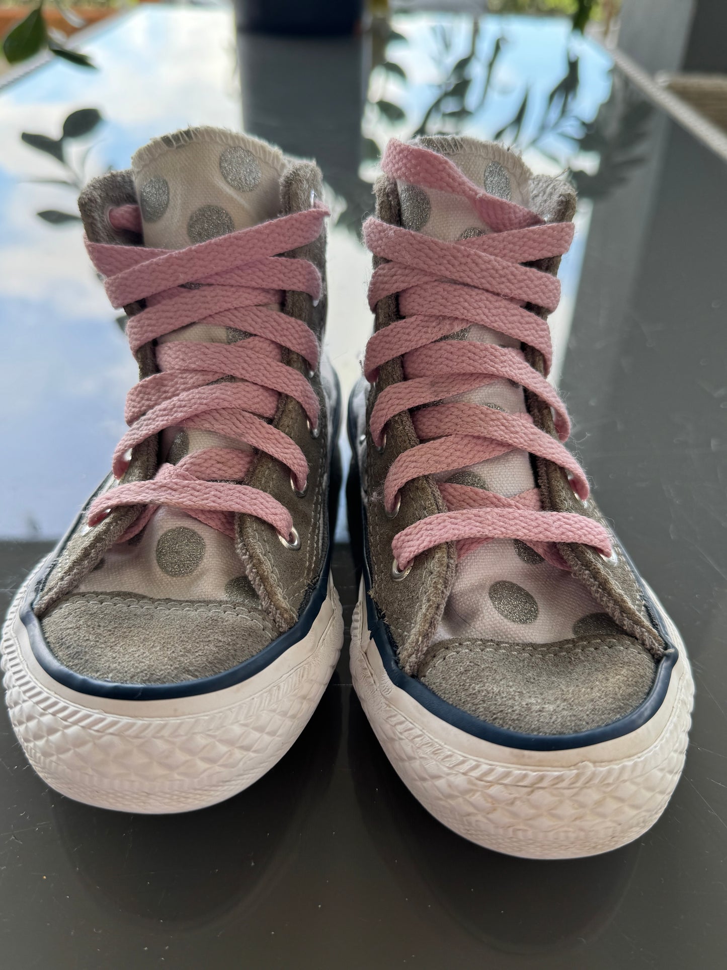 Converse Chuck Taylor Junior High Tops – Glitter Polka Dot 10.5