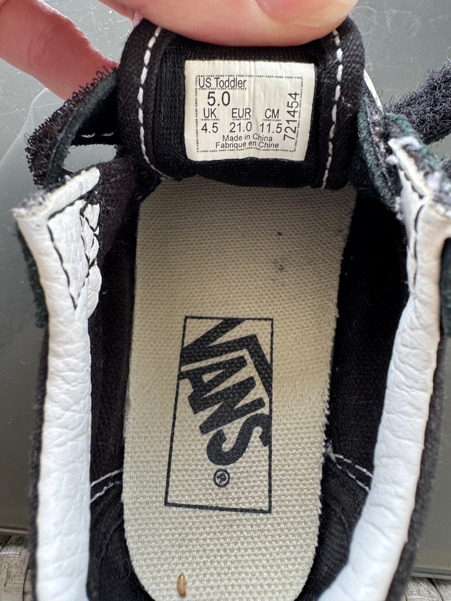 Vans Old Skool V Toddler Shoes - Size US 5