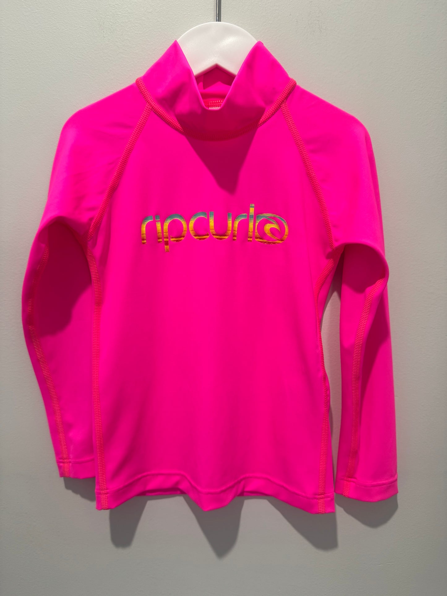 Rip Curl Girls Long Sleeve Rash Vest – Size 4