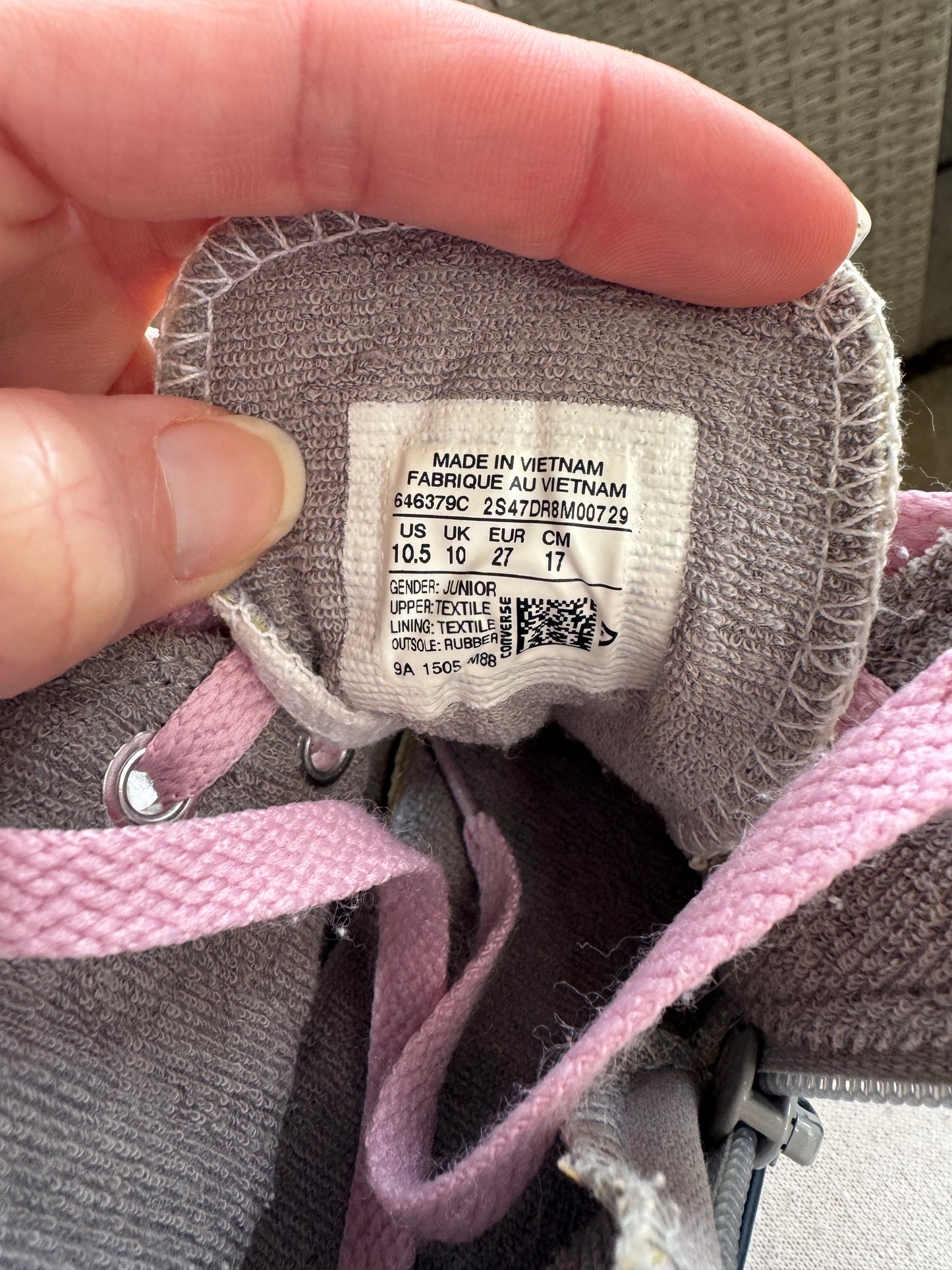 Converse Chuck Taylor Junior High Tops – Glitter Polka Dot 10.5