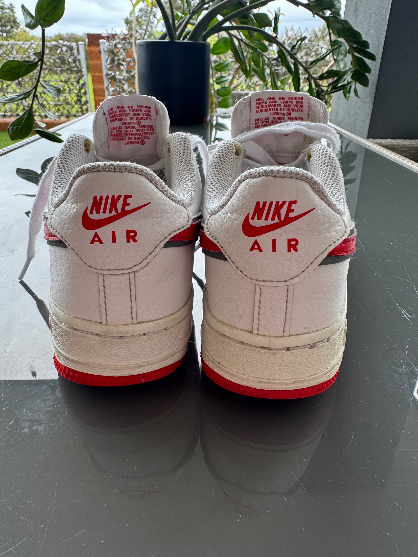 Nike Air Force 1 Low – White/Red – US 4Y