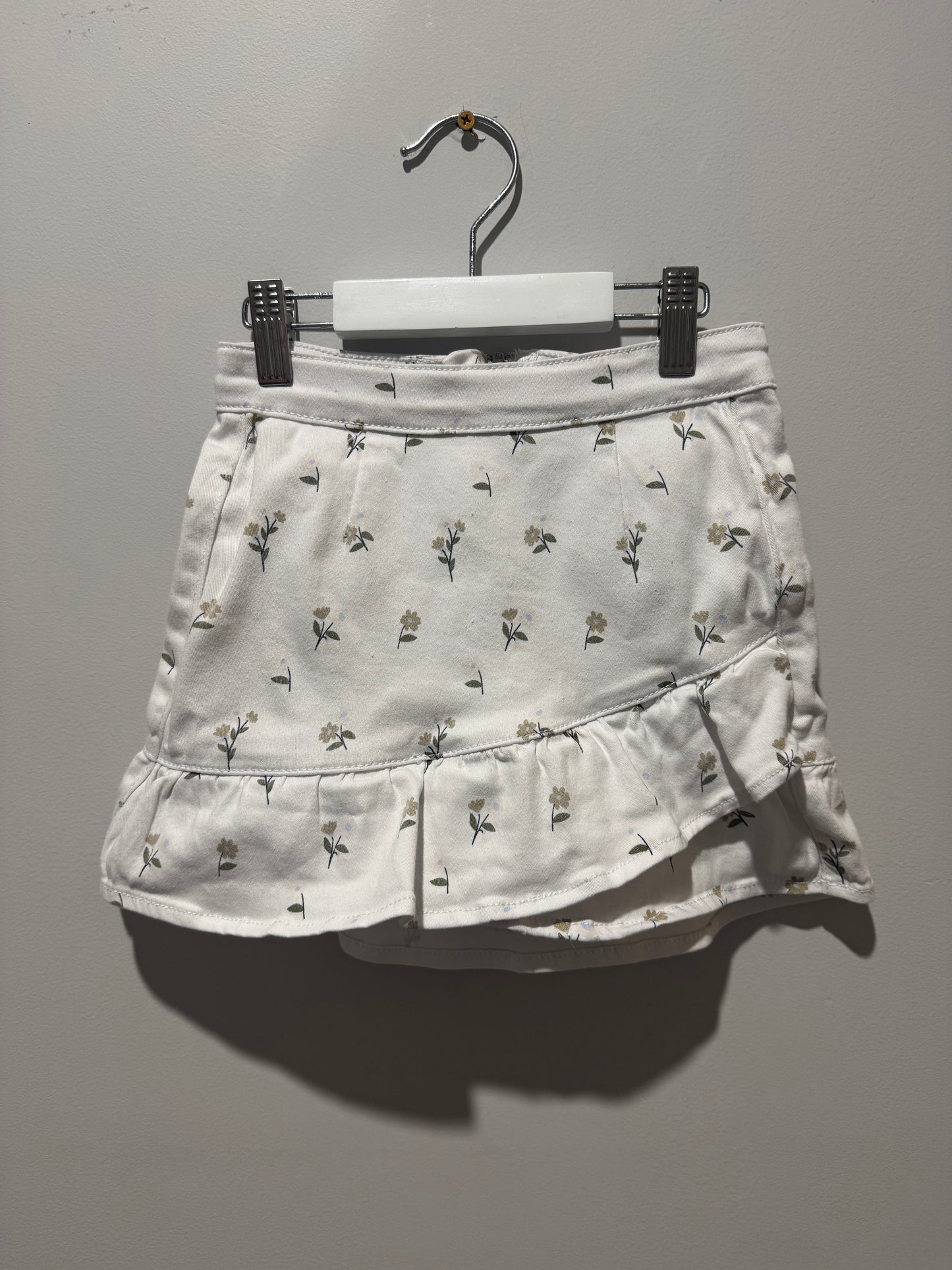 Seed Heritage Ruffle skirt size 6