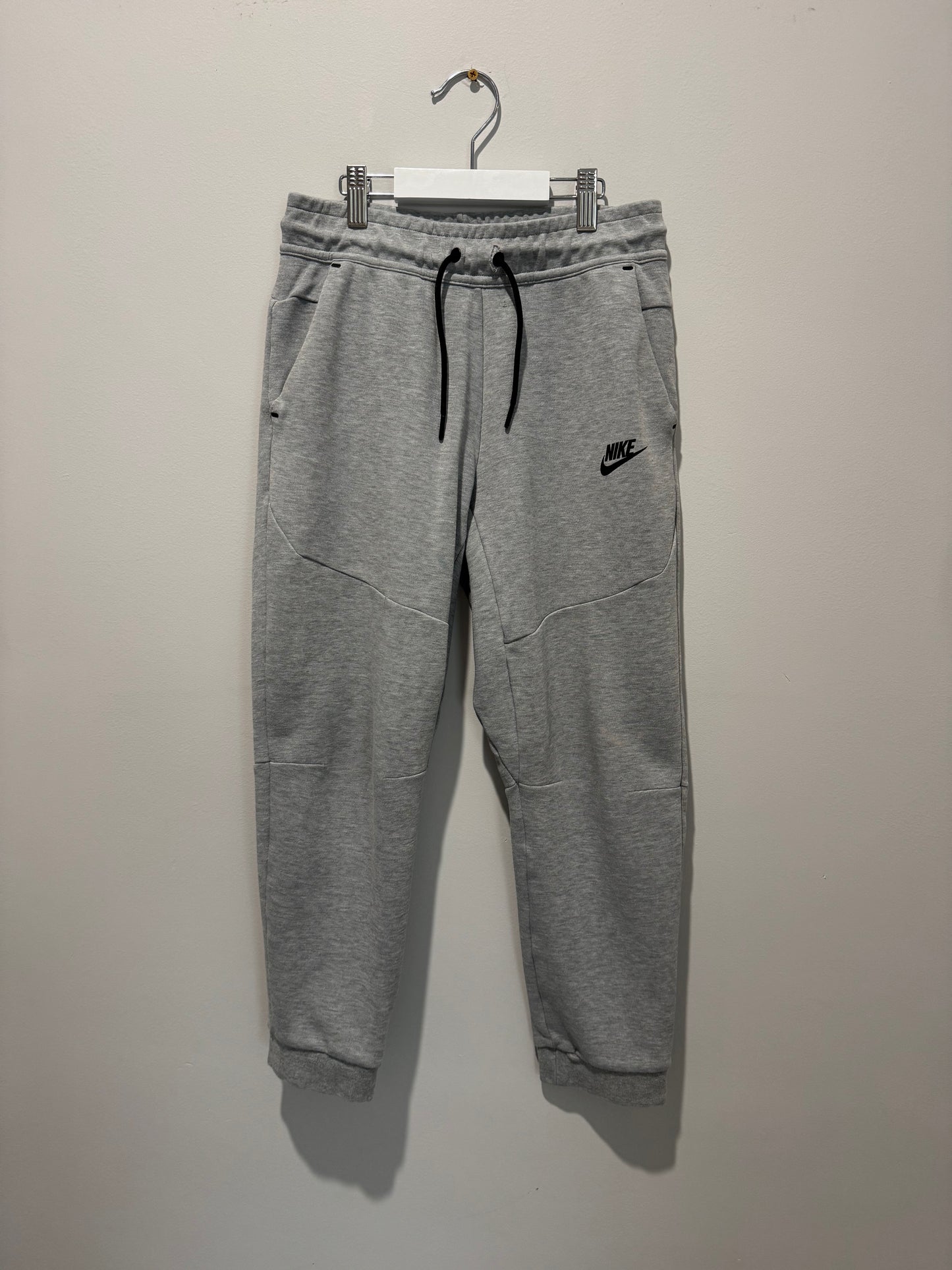 Nike Tech Joggers