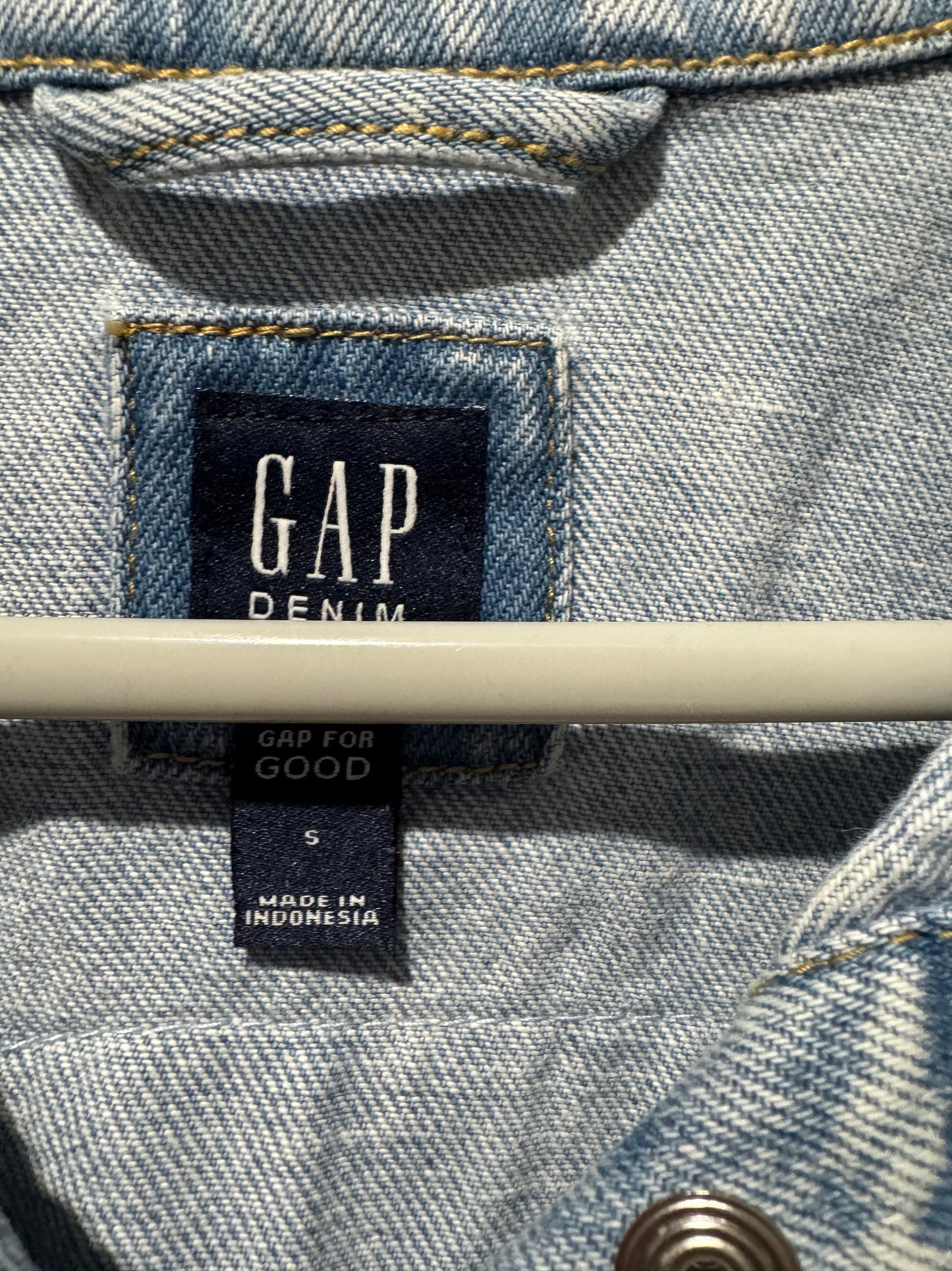 GAP Kids Sequin Rainbow Denim Jacket – Size S (6–7 Years)