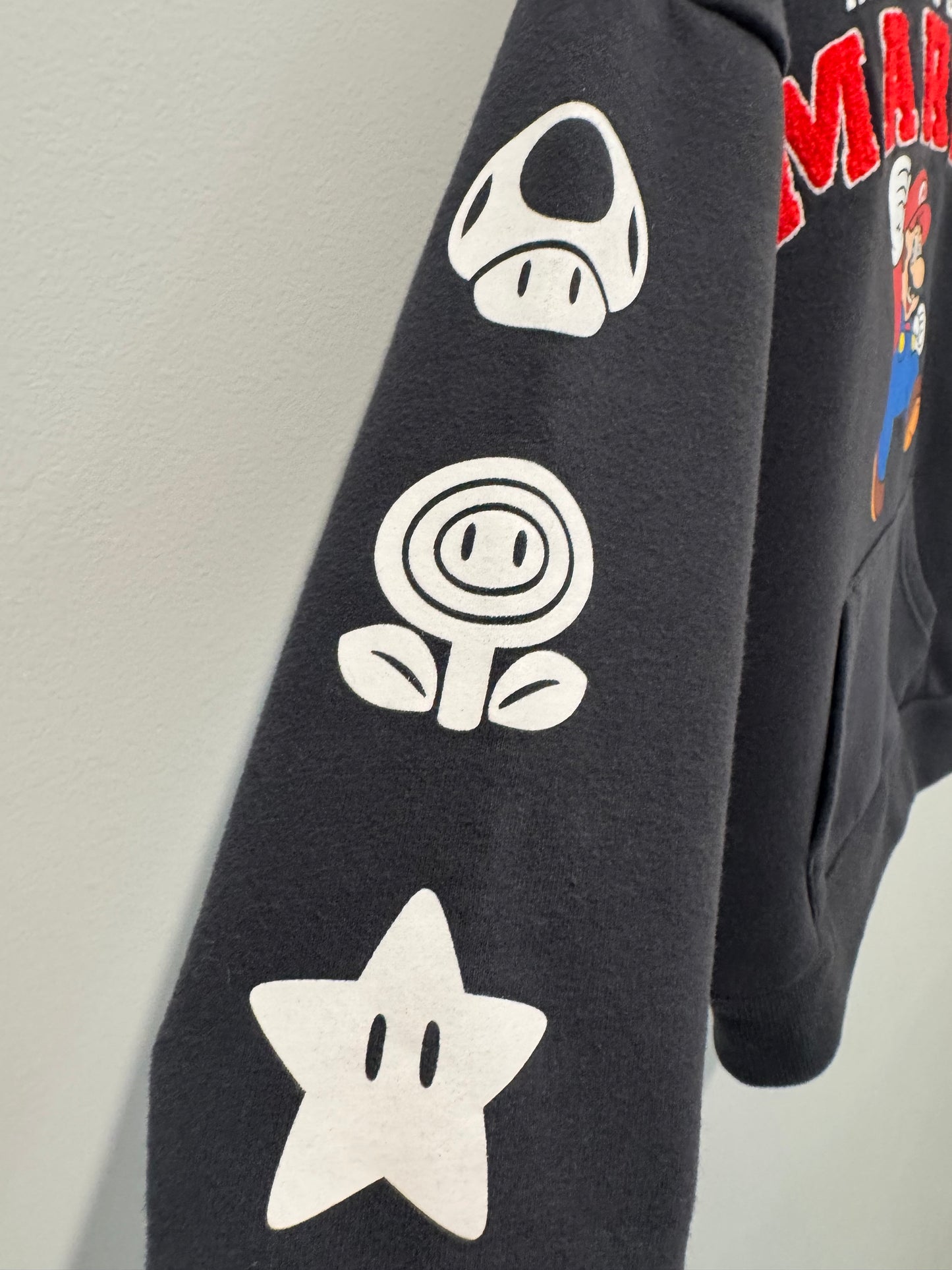 Super Mario Kids Hoodie - Size 5