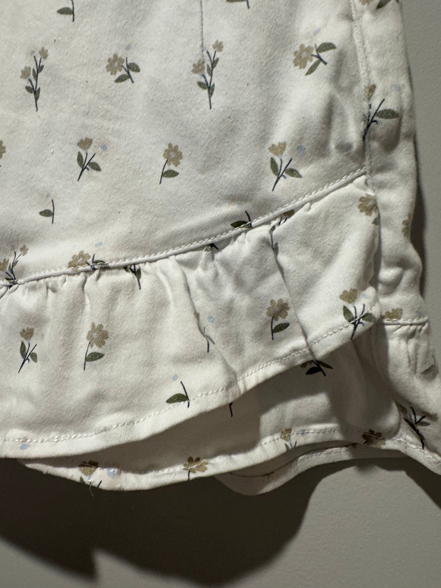 Seed Heritage Ruffle skirt size 6