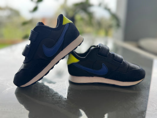 Nike MD Valiant Toddler Sneakers – US 7C