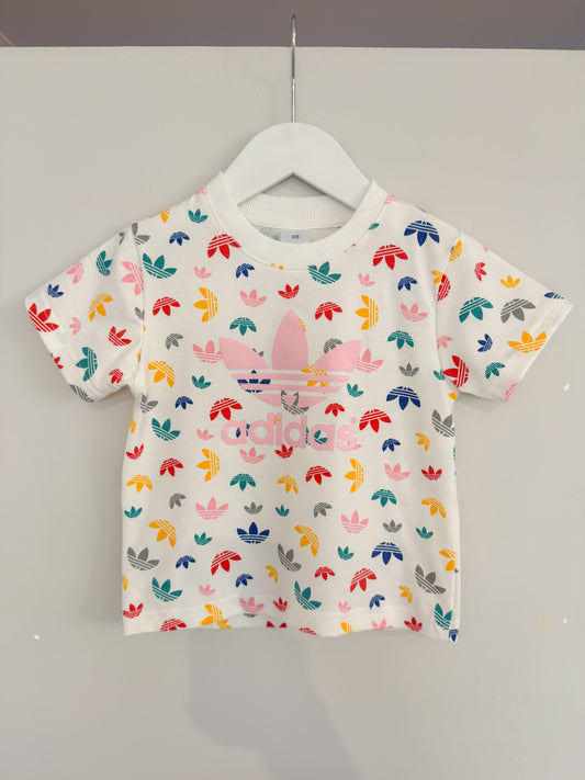Adidas Kids Tee – Size XS