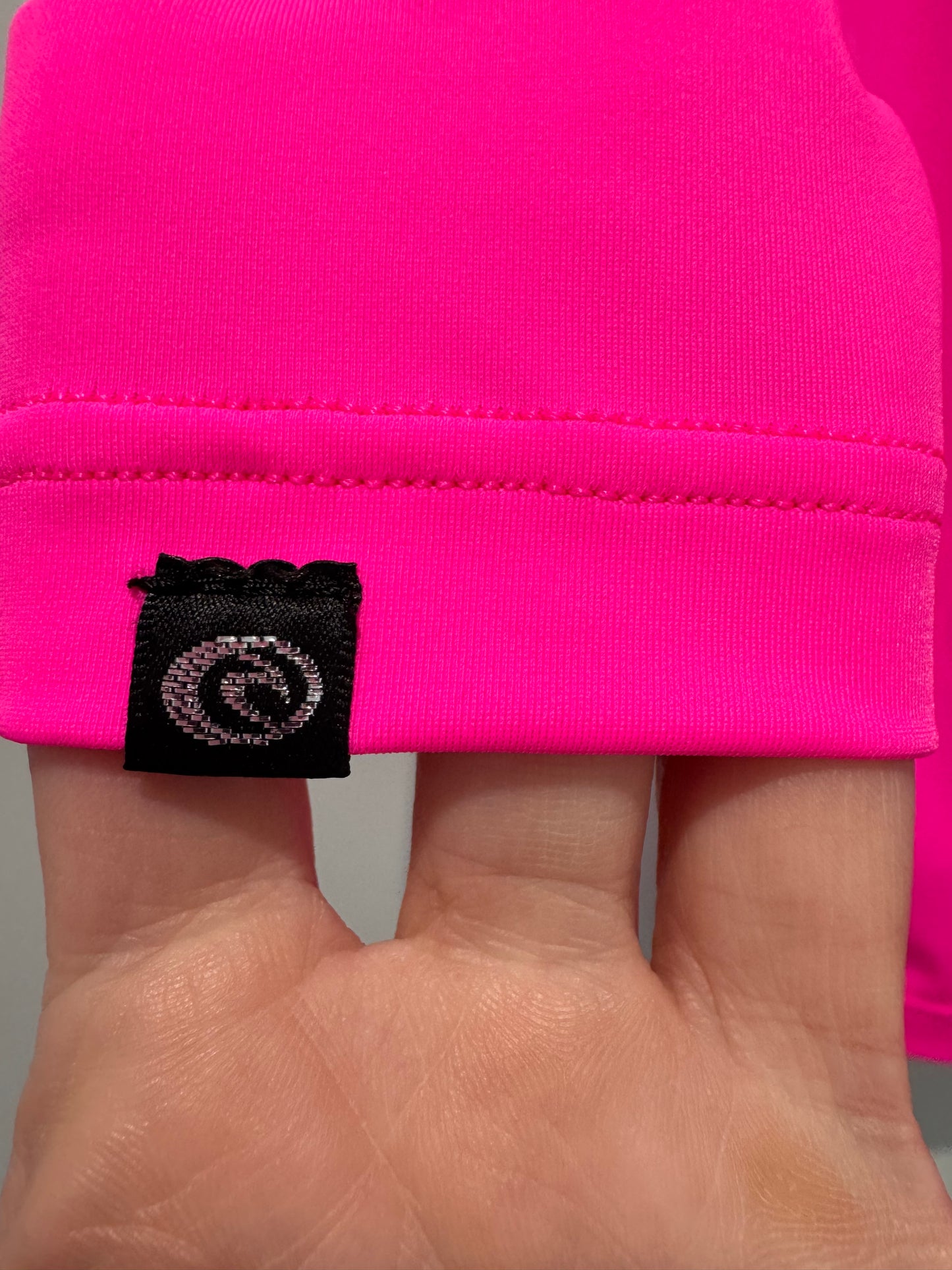 Rip Curl Girls Long Sleeve Rash Vest – Size 4