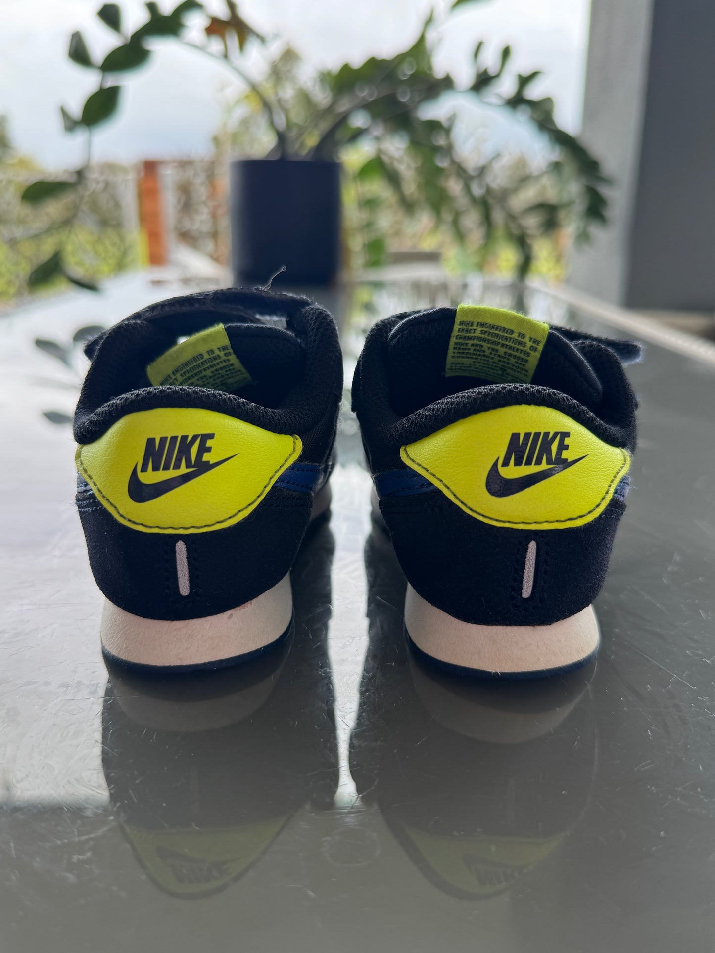 Nike MD Valiant Toddler Sneakers – US 7C